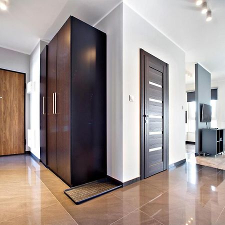 P&O Serviced Apartments Nowy Ursus Varsóvia Exterior foto